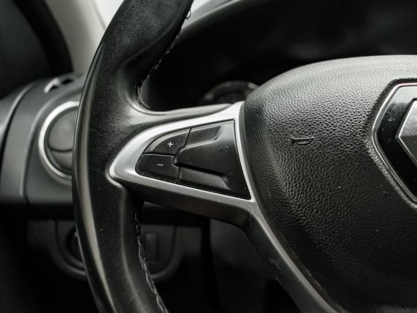 Renault Logan II Рестайлинг с пробегом 2021 года, цена 1 120 000 рублей, 106903 км, седан, Автокод Объявления