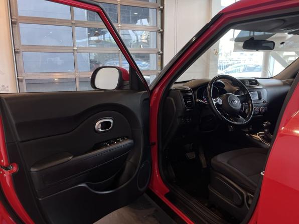Kia Soul II Рестайлинг с пробегом 2018 года, цена 1 835 000 рублей, 76462 км, хэтчбек, Автокод Объявления