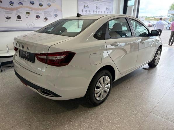 Lada (ВАЗ) Vesta I Рестайлинг (NG) с пробегом 2024 года, цена 1 352 200 рублей, 42457 км, седан, Автокод Объявления
