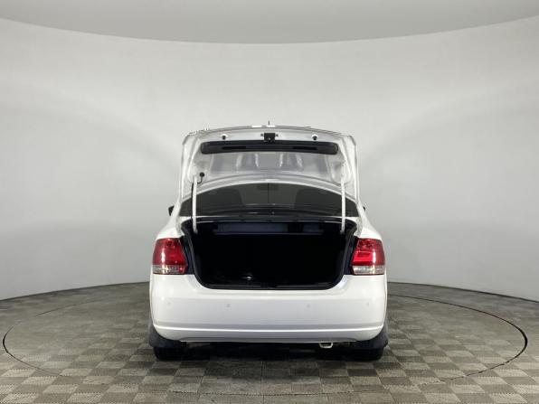 Volkswagen Polo V с пробегом 2012 года, цена 770 000 рублей, 121609 км, седан, Автокод Объявления
