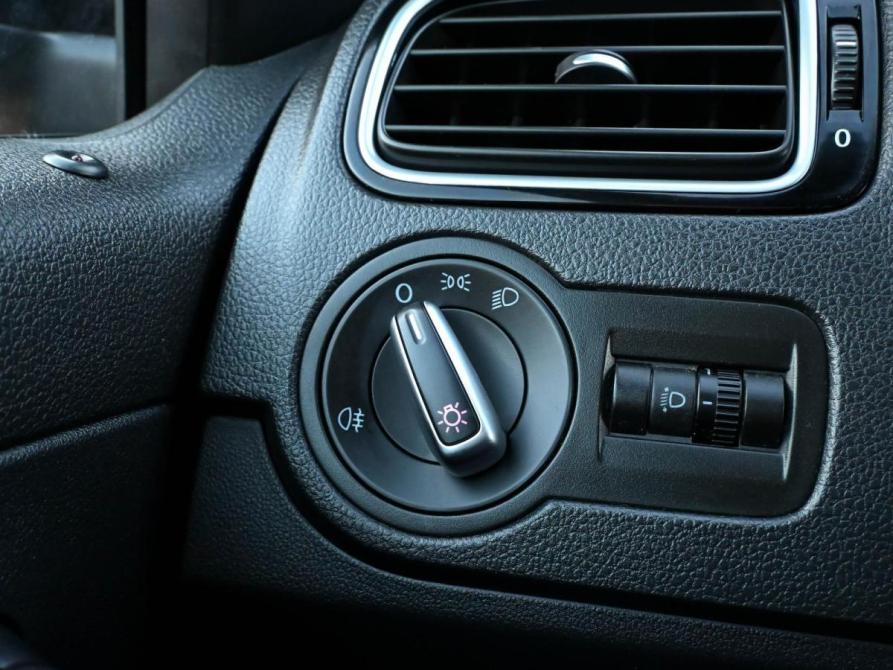 Volkswagen Polo V Рестайлинг Волгоград  - изображение 19