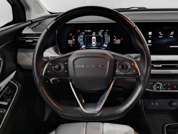 BAIC U5 Plus с пробегом 2023 года, цена 750 000 рублей, 118290 км, седан, Автокод Объявления