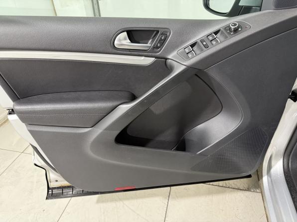 Volkswagen Tiguan I Рестайлинг с пробегом 2011 года, цена 1 649 800 рублей, 110000 км, внедорожник, Автокод Объявления