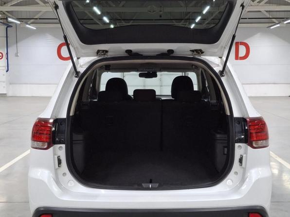 Mitsubishi Outlander III Рестайлинг 3 с пробегом 2018 года, цена 2 320 000 рублей, 86500 км, внедорожник, Автокод Объявления