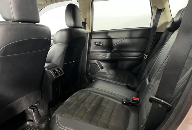 Mitsubishi Outlander III Рестайлинг 3 с пробегом 2021 года, цена 2 255 000 рублей, 141983 км, внедорожник, Автокод Объявления