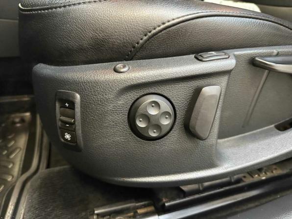 Volkswagen Passat B7 с пробегом 2013 года, цена 1 120 000 рублей, 302767 км, универсал, Автокод Объявления