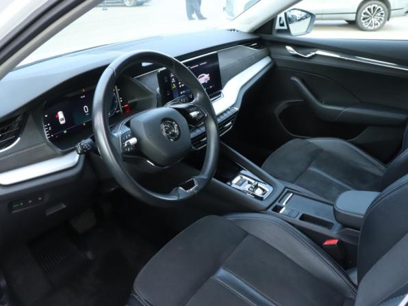 Skoda Octavia IV (A8) с пробегом 2020 года, цена 2 460 000 рублей, 97633 км, лифтбек, Автокод Объявления