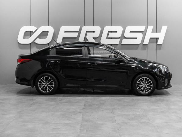 Kia Rio IV Рестайлинг с пробегом 2022 года, цена 1 559 000 рублей, 137214 км, седан, Автокод Объявления