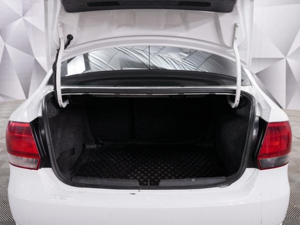 Volkswagen Polo V с пробегом 2012 года, цена 635 000 рублей, 230000 км, седан, Автокод Объявления