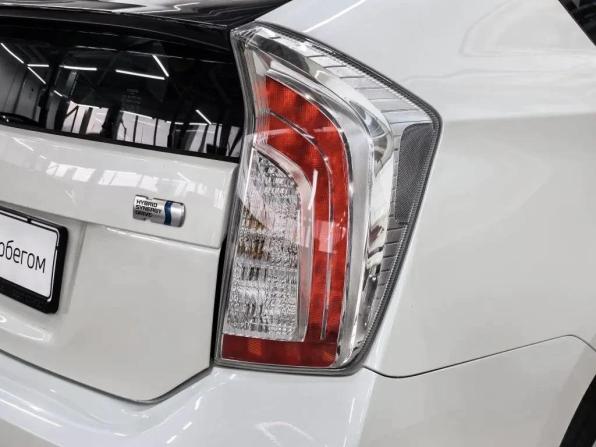 Toyota Prius III Рестайлинг (XW30) с пробегом 2015 года, цена 1 290 000 рублей, 137025 км, лифтбек, Автокод Объявления