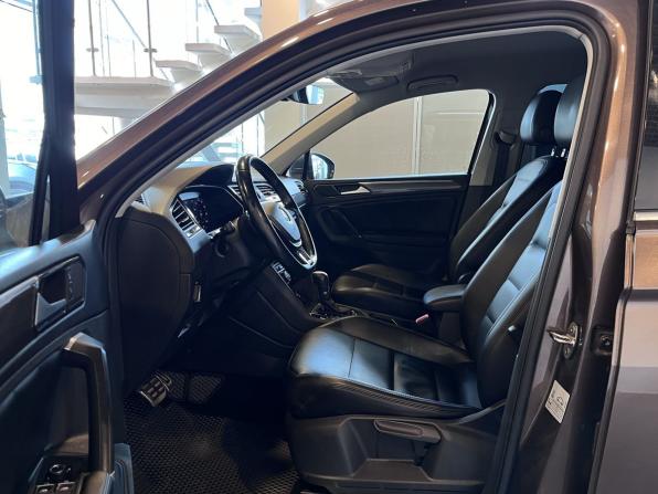 Volkswagen Tiguan II с пробегом 2018 года, цена 2 330 000 рублей, 151150 км, внедорожник, Автокод Объявления