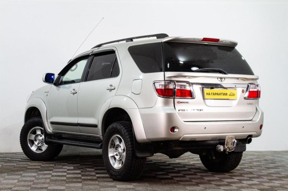 Toyota Fortuner I Рестайлинг Сургут  - изображение 7