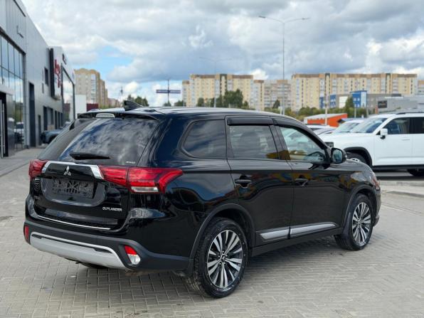 Mitsubishi Outlander III Рестайлинг 3 с пробегом 2019 года, цена 2 100 000 рублей, 104101 км, внедорожник, Автокод Объявления