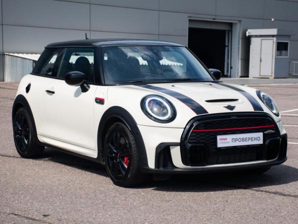Mini Hatch III (F55/F56) Рестайлинг 2 с пробегом 2021 года, цена 3 848 000 рублей, 65900 км, хэтчбек, Автокод Объявления
