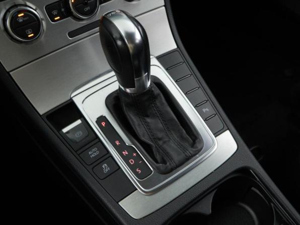Volkswagen Passat B7 с пробегом 2012 года, цена 1 350 050 рублей, 153461 км, седан, Автокод Объявления