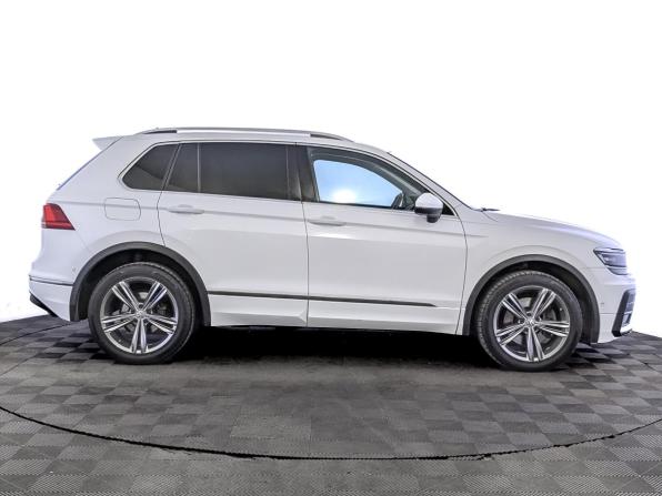 Volkswagen Tiguan II с пробегом 2018 года, цена 2 790 000 рублей, 116237 км, внедорожник, Автокод Объявления