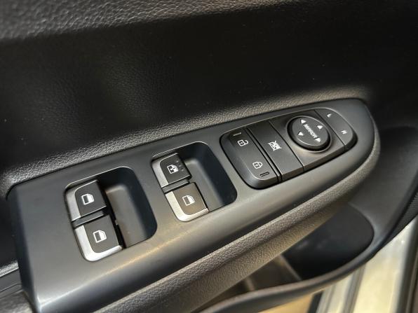 Kia Rio IV с пробегом 2020 года, цена 1 520 000 рублей, 76831 км, хэтчбек, Автокод Объявления