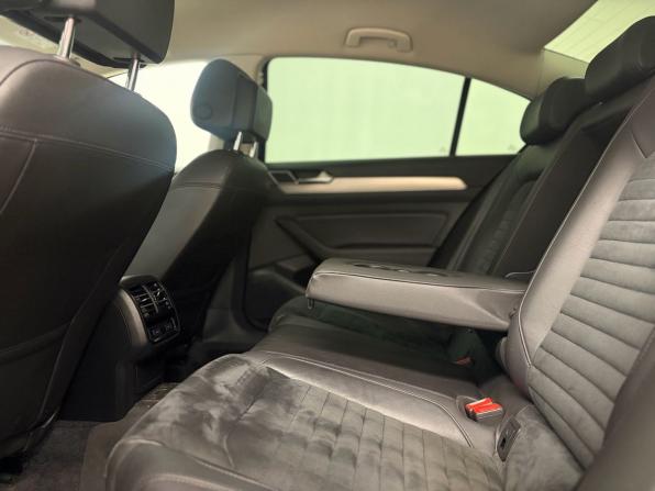 Volkswagen Passat B8 с пробегом 2016 года, цена 1 799 000 рублей, 214971 км, седан, Автокод Объявления