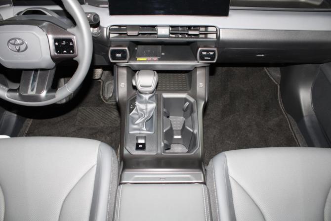 Toyota RAV4 VI (XA60) с пробегом 2026 года, цена 4 550 000 рублей, 25 км, внедорожник, Автокод Объявления