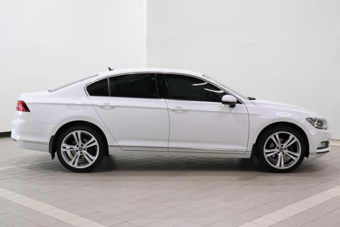 Volkswagen Passat B8 с пробегом 2019 года, цена 2 030 000 рублей, 138422 км, седан, Автокод Объявления