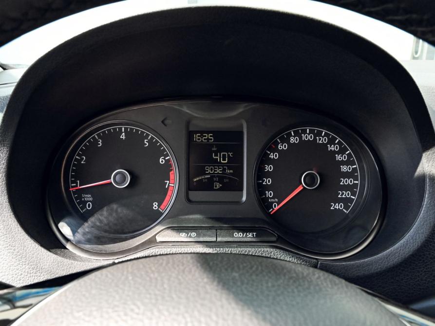 Volkswagen Polo V Рестайлинг Екатеринбург  - изображение 9