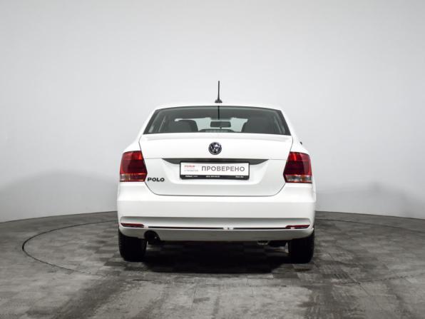 Volkswagen Polo V Рестайлинг с пробегом 2017 года, цена 999 000 рублей, 150202 км, седан, Автокод Объявления