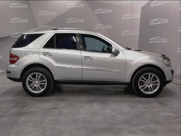Mercedes-Benz M-Класс II (W164) Рестайлинг с пробегом 2009 года, цена 1 850 000 рублей, 305948 км, внедорожник, Автокод Объявления