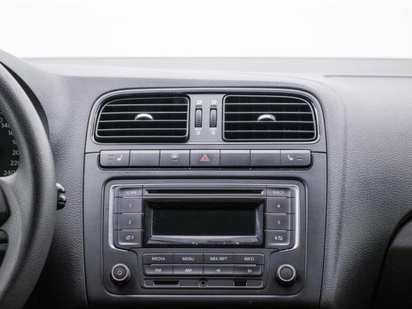 Volkswagen Polo V с пробегом 2013 года, цена 650 000 рублей, 137860 км, седан, Автокод Объявления