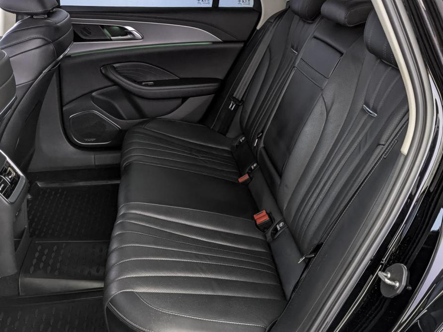 Hongqi H5 II Москва  - изображение 18