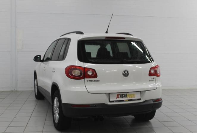 Volkswagen Tiguan I Рестайлинг с пробегом 2011 года, цена 830 000 рублей, 253932 км, внедорожник, Автокод Объявления