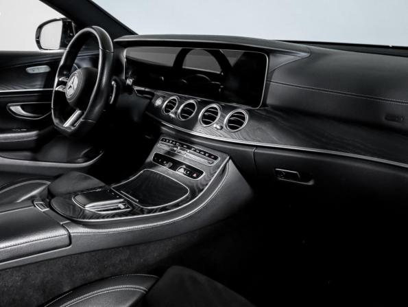 Mercedes-Benz E-Класс V (W213 S213 C238) Рестайлинг с пробегом 2021 года, цена 4 100 000 рублей, 180000 км, седан, Автокод Объявления