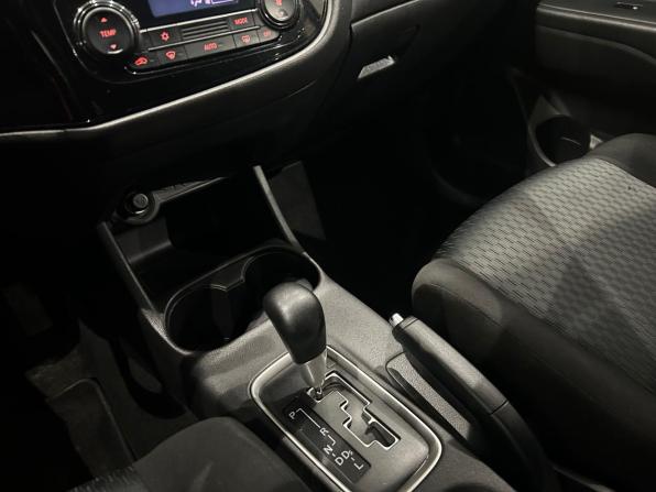 Mitsubishi Outlander III Рестайлинг 2 с пробегом 2015 года, цена 1 449 000 рублей, 229138 км, внедорожник, Автокод Объявления