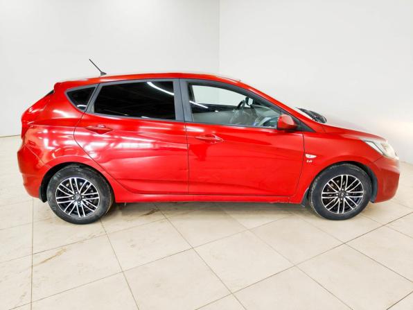Hyundai Solaris I с пробегом 2013 года, цена 659 000 рублей, 134019 км, хэтчбек, Автокод Объявления
