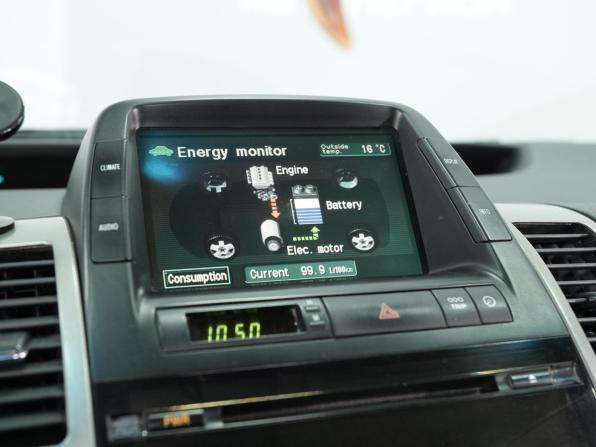Toyota Prius II Рестайлинг (XW20) с пробегом 2008 года, цена 865 000 рублей, 402000 км, лифтбек, Автокод Объявления