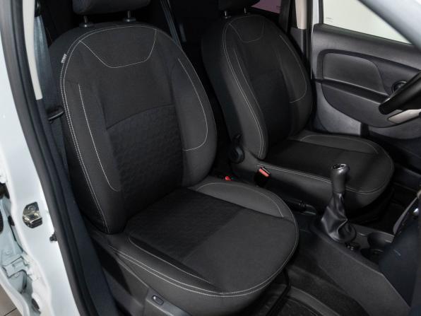 Renault Sandero II Рестайлинг с пробегом 2018 года, цена 948 000 рублей, 82876 км, хэтчбек, Автокод Объявления