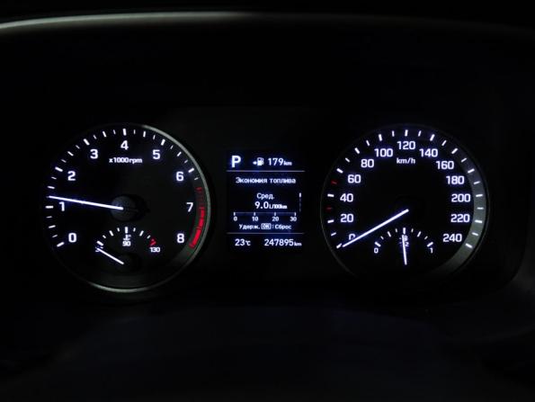 Hyundai Tucson III Рестайлинг с пробегом 2019 года, цена 1 599 777 рублей, 247893 км, внедорожник, Автокод Объявления