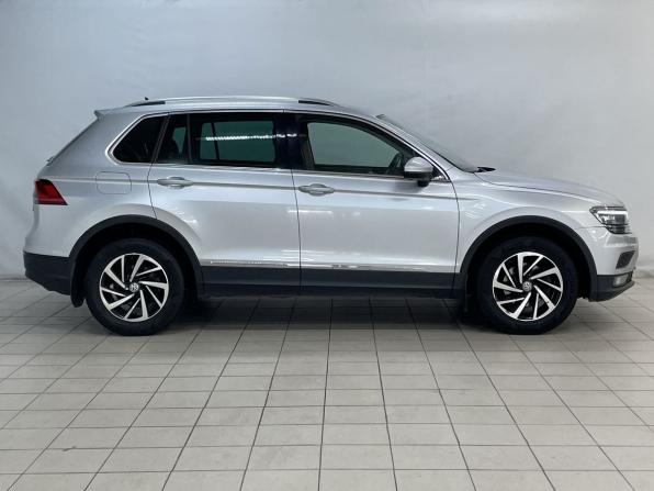 Volkswagen Tiguan II с пробегом 2017 года, цена 2 100 000 рублей, 125364 км, внедорожник, Автокод Объявления