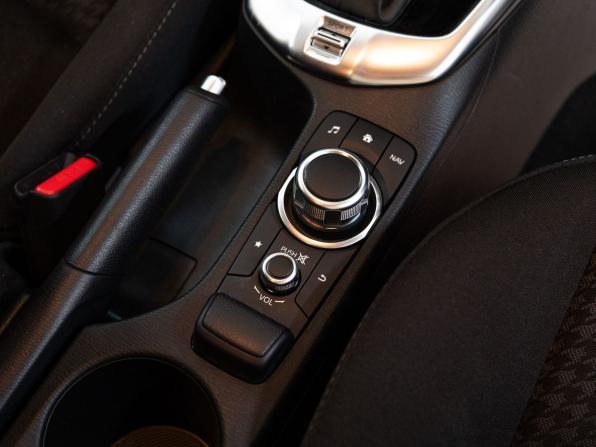 Mazda Demio IV (DJ) с пробегом 2019 года, цена 1 200 000 рублей, 55478 км, хэтчбек, Автокод Объявления
