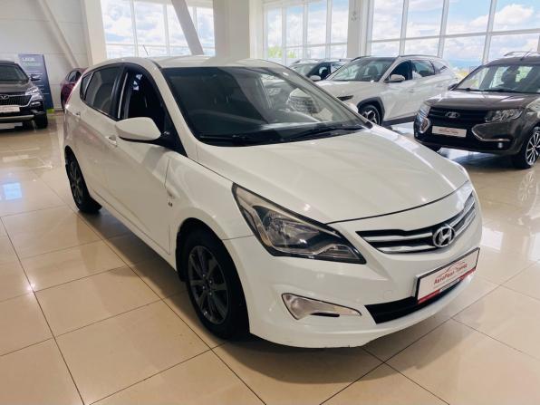 Hyundai Solaris I Рестайлинг с пробегом 2015 года, цена 650 000 рублей, 152000 км, хэтчбек, Автокод Объявления