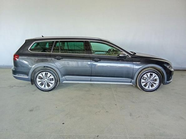 Volkswagen Passat B8 с пробегом 2018 года, цена 1 905 000 рублей, 276614 км, универсал, Автокод Объявления