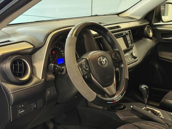 Toyota RAV4 IV (XA40) с пробегом 2013 года, цена 1 835 000 рублей, 171347 км, внедорожник, Автокод Объявления