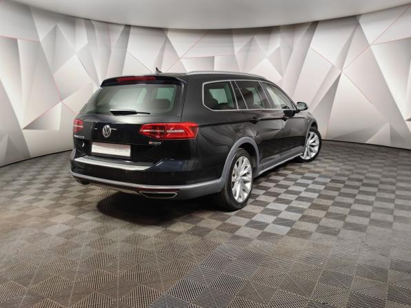 Volkswagen Passat B8 с пробегом 2018 года, цена 2 375 000 рублей, 175453 км, универсал, Автокод Объявления