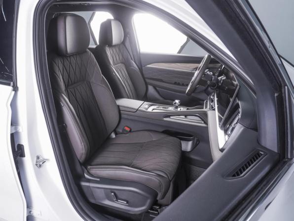 Geely Monjaro I Рестайлинг 2 с пробегом 2026 года, цена 4 365 000 рублей, 94 км, внедорожник, Автокод Объявления
