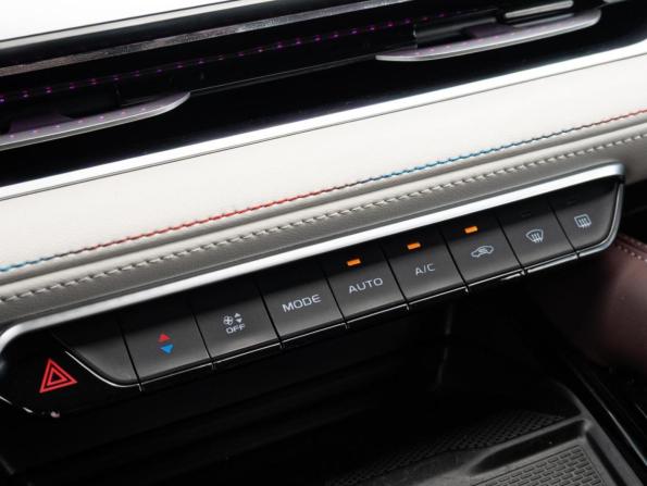 Geely Monjaro I с пробегом 2023 года, цена 3 100 000 рублей, 61220 км, внедорожник, Автокод Объявления