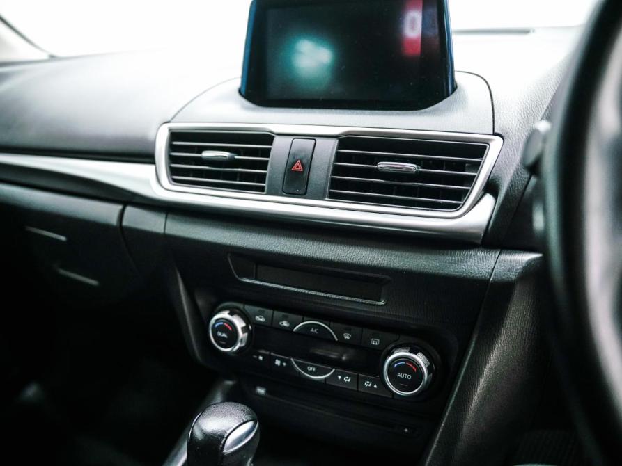 Mazda Axela III Рестайлинг Красноярск  - изображение 24