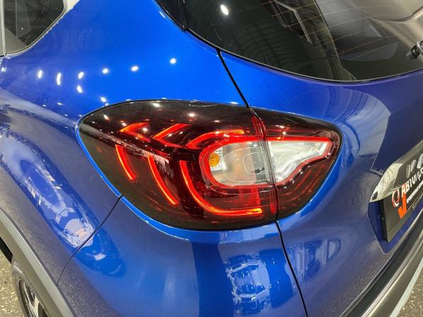 Renault Kaptur I Рестайлинг с пробегом 2021 года, цена 1 397 000 рублей, 119513 км, внедорожник, Автокод Объявления
