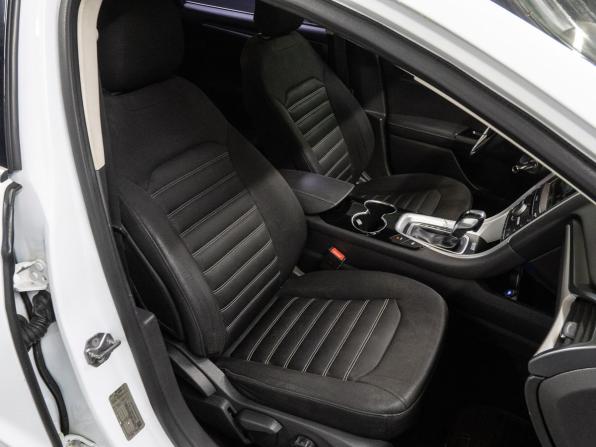 Ford Mondeo V с пробегом 2015 года, цена 1 160 000 рублей, 125082 км, седан, Автокод Объявления