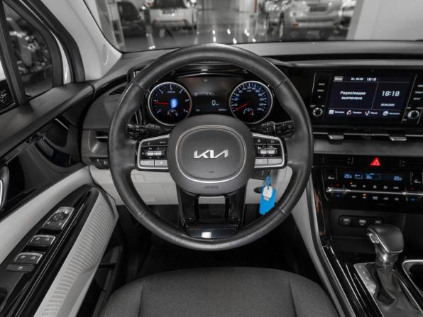 Kia Carnival IV с пробегом 2021 года, цена 3 590 000 рублей, 49923 км, минивэн, Автокод Объявления