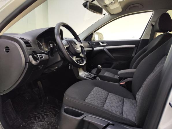 Skoda Octavia II (A5) Рестайлинг с пробегом 2013 года, цена 1 045 000 рублей, 149944 км, лифтбек, Автокод Объявления