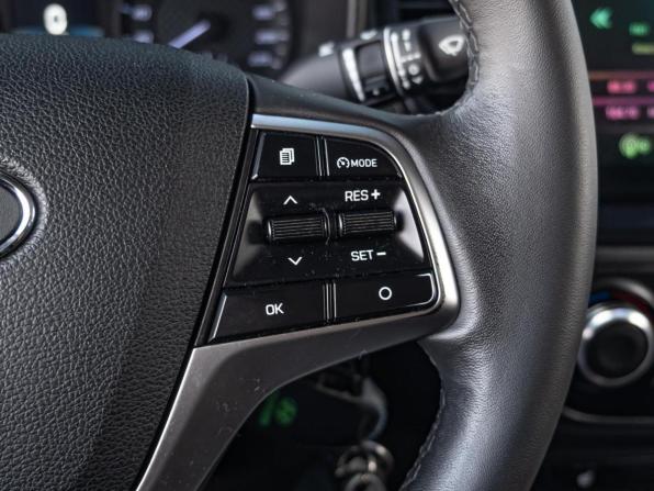 Hyundai Solaris II Рестайлинг с пробегом 2021 года, цена 1 510 000 рублей, 98142 км, седан, Автокод Объявления